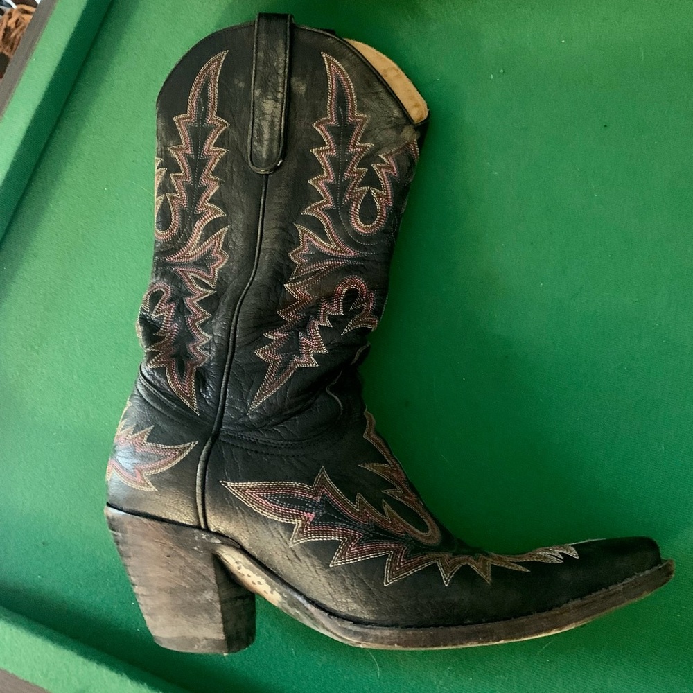 Old gringo cowboy boots